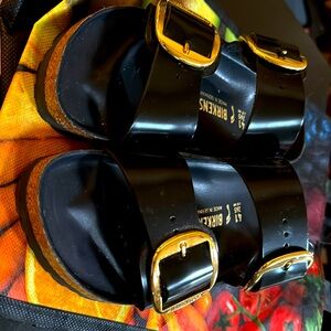 Like New Birkenstock Sandals size 10/41